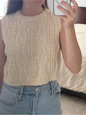 Universal Thread Cream Cable-Knit Sweater Vest
